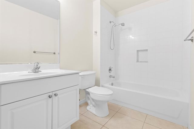 26 Royal Palm Way 304, Boca Raton, FL 33432