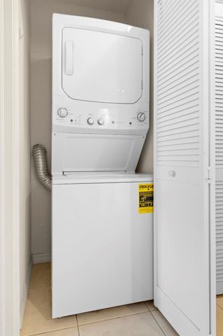 26 Royal Palm Way 304, Boca Raton, FL 33432