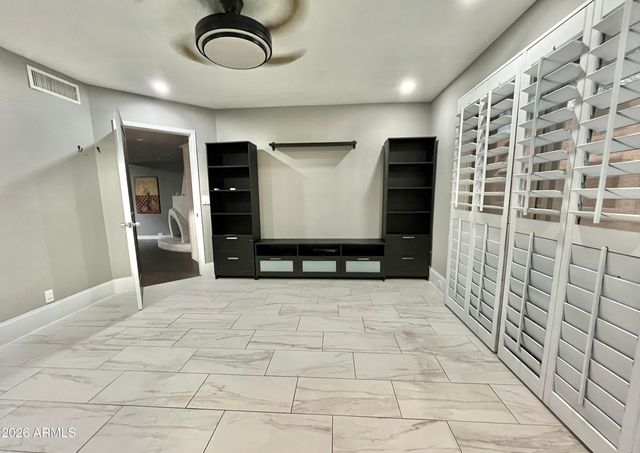 10449 N 9TH Street, Phoenix, AZ 85020