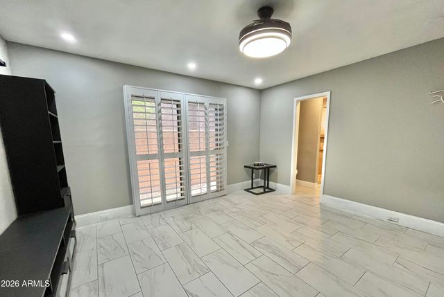 10449 N 9TH Street, Phoenix, AZ 85020