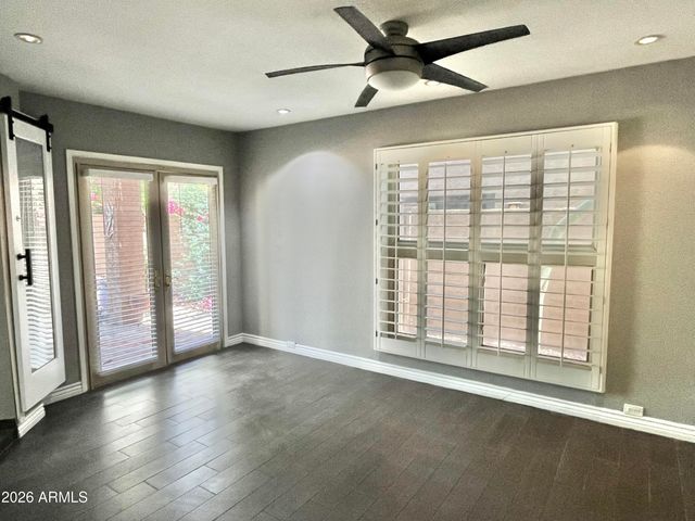 10449 N 9TH Street, Phoenix, AZ 85020