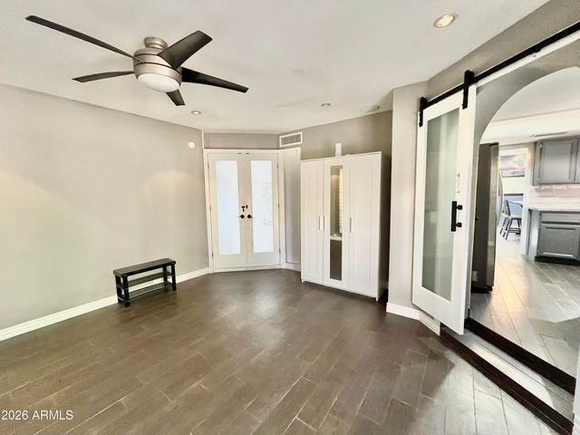 10449 N 9TH Street, Phoenix, AZ 85020