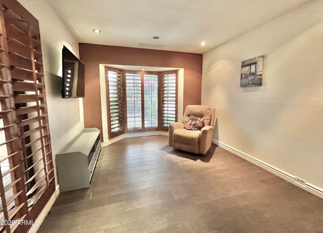 10449 N 9TH Street, Phoenix, AZ 85020