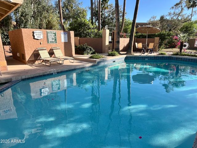 10449 N 9TH Street, Phoenix, AZ 85020