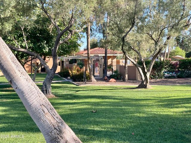 10449 N 9TH Street, Phoenix, AZ 85020