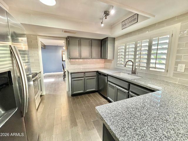 10449 N 9TH Street, Phoenix, AZ 85020