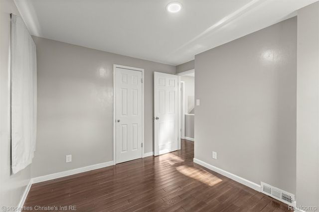 10842-38 Nottingham Road, Detroit, MI 48224