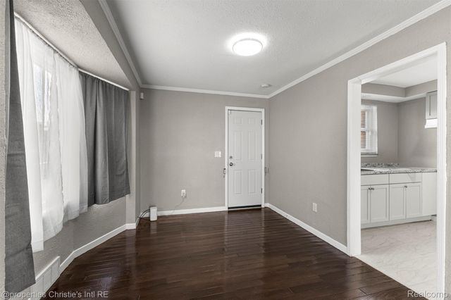 10842-38 Nottingham Road, Detroit, MI 48224
