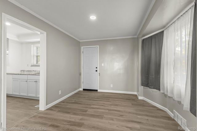 10842-38 Nottingham Road, Detroit, MI 48224