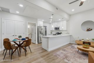 2020 E River Rd Unit 201, Tucson, AZ 85718