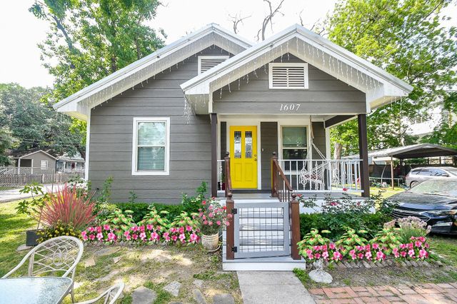 1607 Sylvester Road, Houston, TX 77009