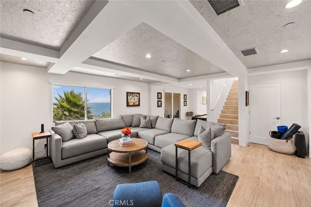 1238 Anacapa Way, Laguna Beach, CA 92651