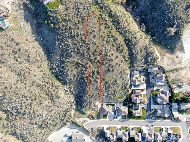 124 Madisen Lane, Chelan, WA 98816