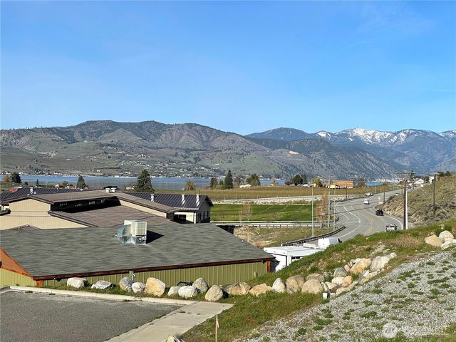 124 Madisen Lane, Chelan, WA 98816