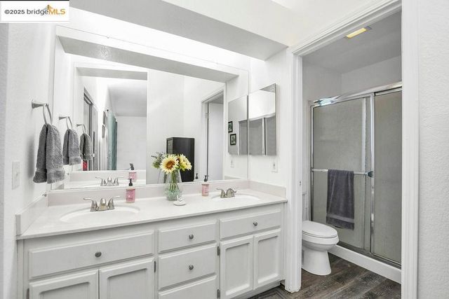 640 Mockingbird Ln, Oakley, CA 94561