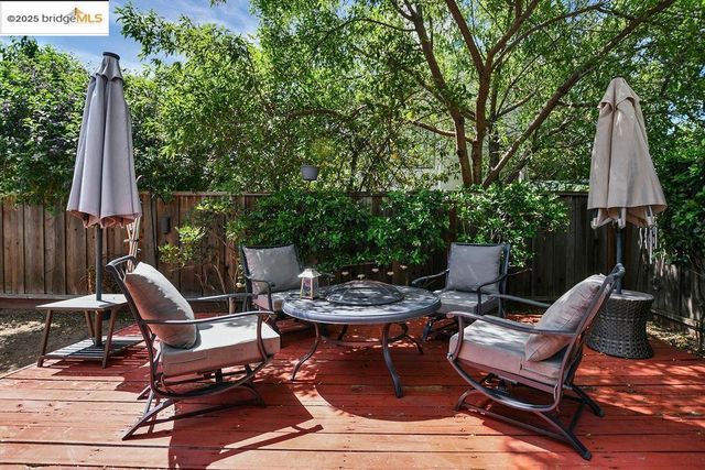 640 Mockingbird Ln, Oakley, CA 94561