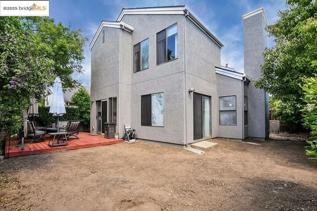 640 Mockingbird Ln, Oakley, CA 94561
