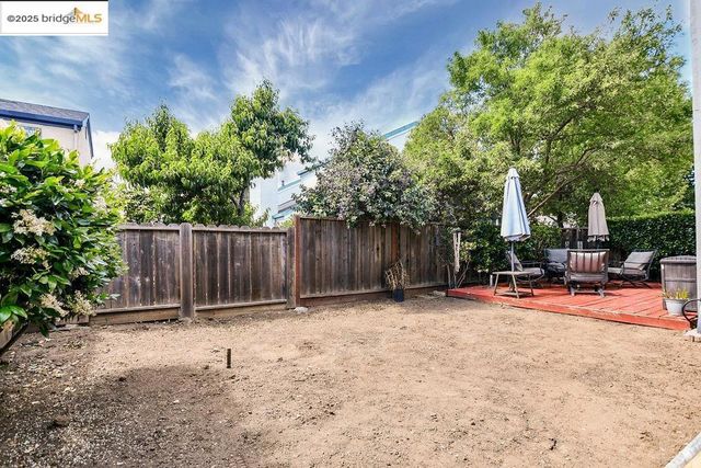 640 Mockingbird Ln, Oakley, CA 94561