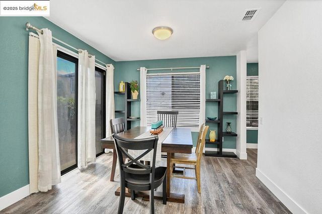 640 Mockingbird Ln, Oakley, CA 94561