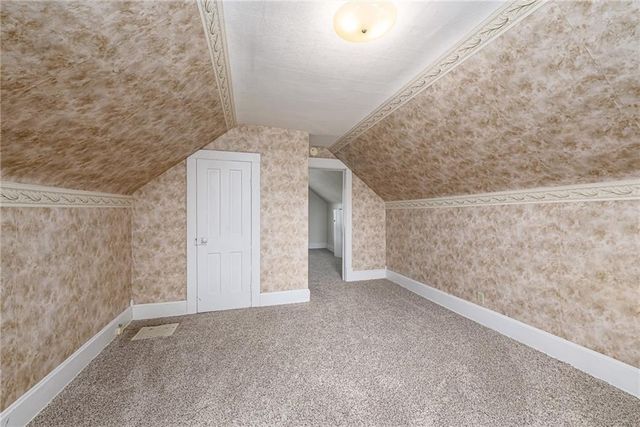 110 E 3rd Street, Tonganoxie, KS 66086
