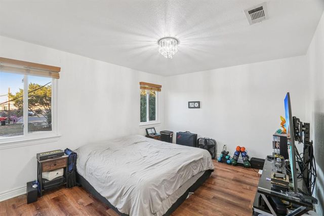 5801 Thunderbird ST A-11, Lago Vista, TX 78645