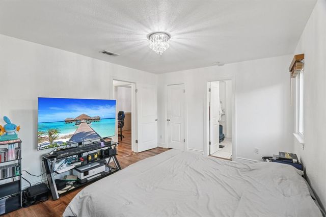 5801 Thunderbird ST A-11, Lago Vista, TX 78645