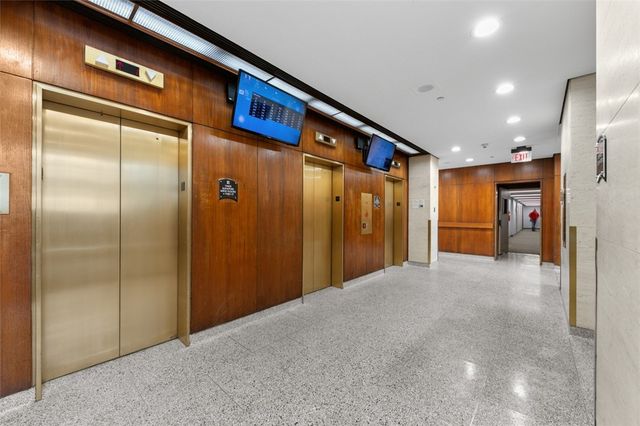 320 Fort Duquesne 8N, Downtown Pgh, PA 15222