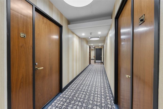 320 Fort Duquesne 8N, Downtown Pgh, PA 15222