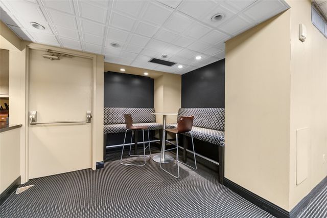320 Fort Duquesne 8N, Downtown Pgh, PA 15222