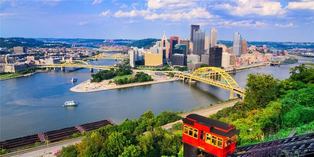 320 Fort Duquesne 8N, Downtown Pgh, PA 15222