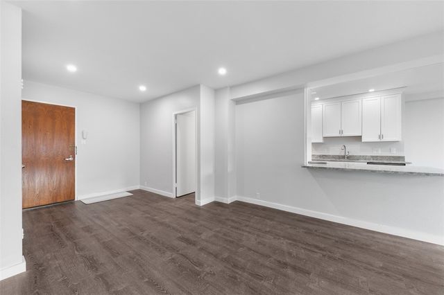 320 Fort Duquesne 8N, Downtown Pgh, PA 15222