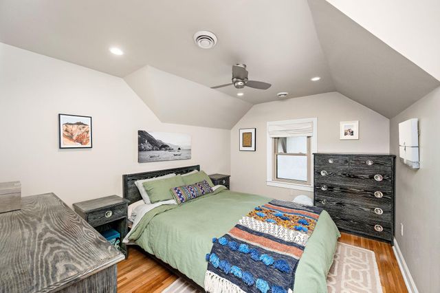 2100 31st Avenue S, Minneapolis, MN 55406