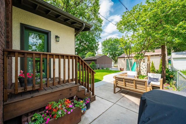 2100 31st Avenue S, Minneapolis, MN 55406