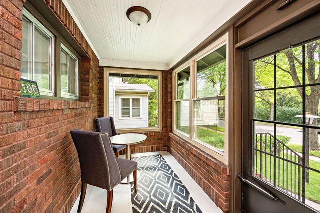 2100 31st Avenue S, Minneapolis, MN 55406