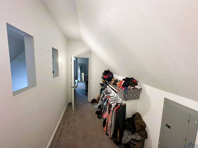 206 Hurley Ave, Gladewater, TX 75647