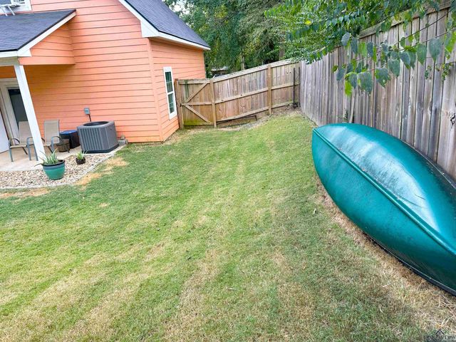 206 Hurley Ave, Gladewater, TX 75647