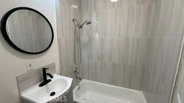 1470 Henderson, Long Beach, CA 90813