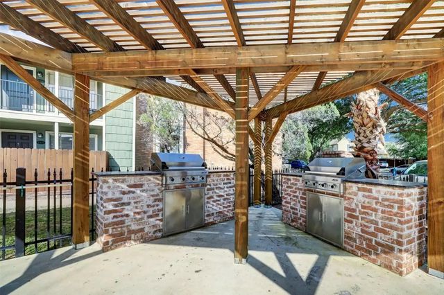 851 Threadneedle Street 215, Houston, TX 77079