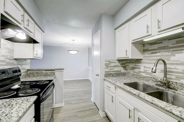 851 Threadneedle Street 215, Houston, TX 77079