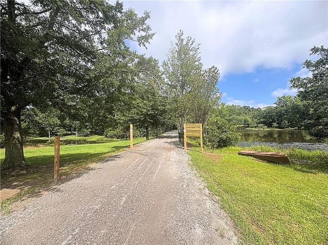 1827 Highway 92 S, Fayetteville, GA 30215