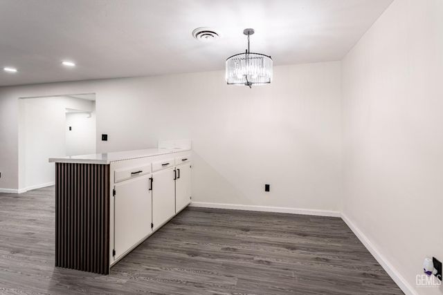 1112 San Vicente Drive, Bakersfield, CA 93307