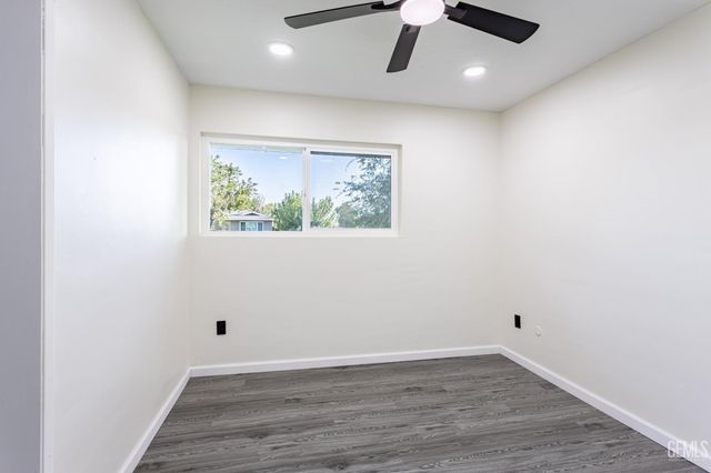 1112 San Vicente Drive, Bakersfield, CA 93307