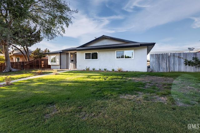 1112 San Vicente Drive, Bakersfield, CA 93307