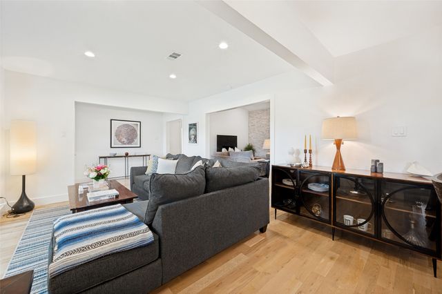 10111 Cromwell Drive, Dallas, TX 75229