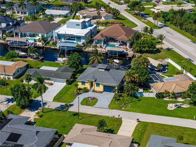 5310 Cocoa CT, Cape Coral, FL 33904