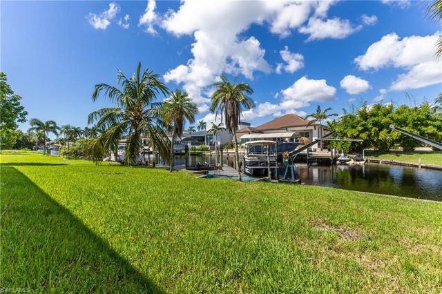 5310 Cocoa CT, Cape Coral, FL 33904