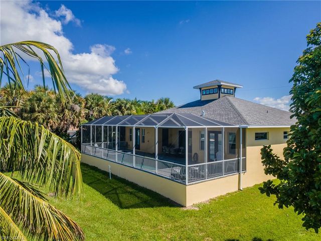 5310 Cocoa CT, Cape Coral, FL 33904