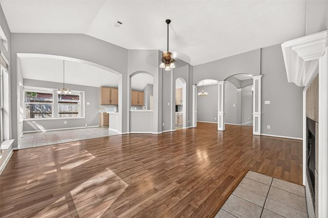 127 Oxford Court, Richmond, TX 77469