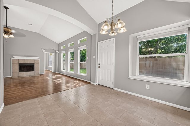 127 Oxford Court, Richmond, TX 77469