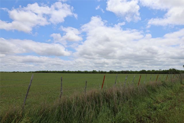 159 Kissinger & Turkey Creek, Seymour, TX 76380